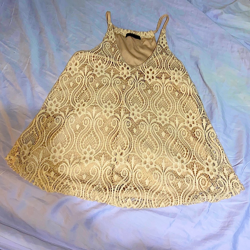 Nude lace tank top!!